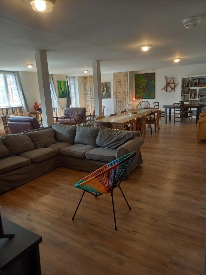 Logement Entier Spacieux Et Confortable A 1 H De Paris Courtenay  Ngoại thất bức ảnh