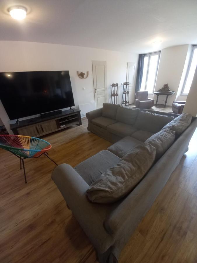 Logement Entier Spacieux Et Confortable A 1 H De Paris Courtenay  Ngoại thất bức ảnh