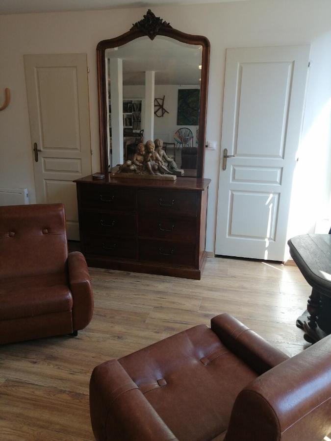 Logement Entier Spacieux Et Confortable A 1 H De Paris Courtenay  Ngoại thất bức ảnh