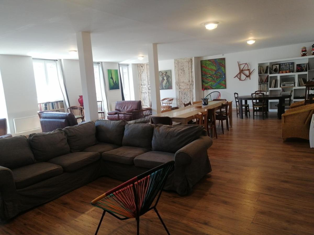 Logement Entier Spacieux Et Confortable A 1 H De Paris Courtenay  Ngoại thất bức ảnh