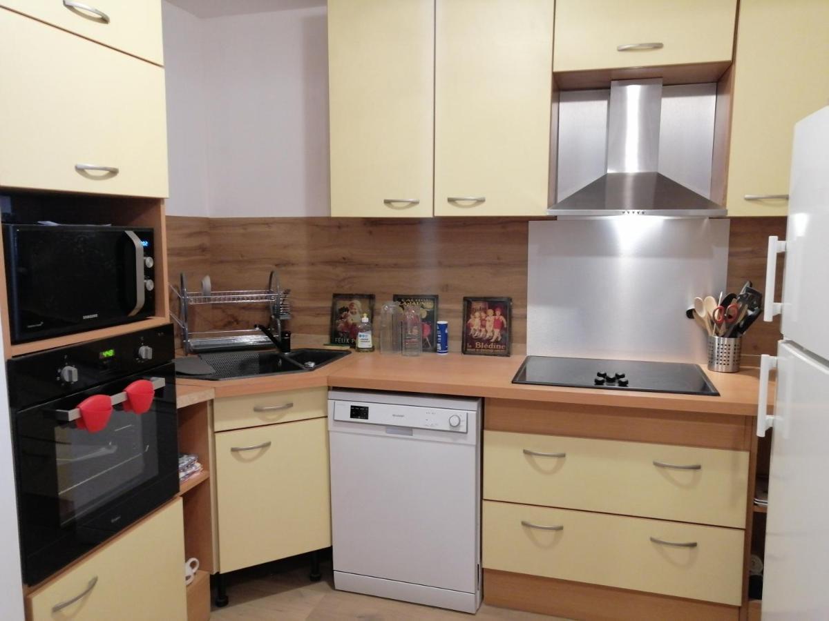 Logement Entier Spacieux Et Confortable A 1 H De Paris Courtenay  Ngoại thất bức ảnh